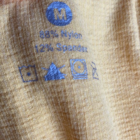 FREE Yellow ribbed tank - Picture 4 of 5